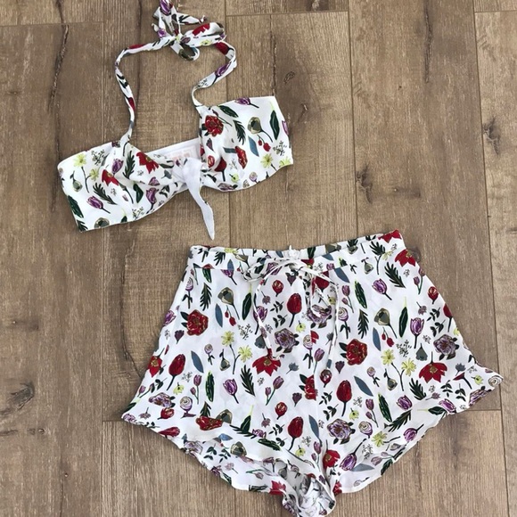 ISO! Stone Cold Fox Set/Bloomers - Picture 1 of 1